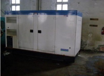 息县康明斯150kw大型柴油二手发电机组 息县康明斯150kw大型柴油二手发电机组